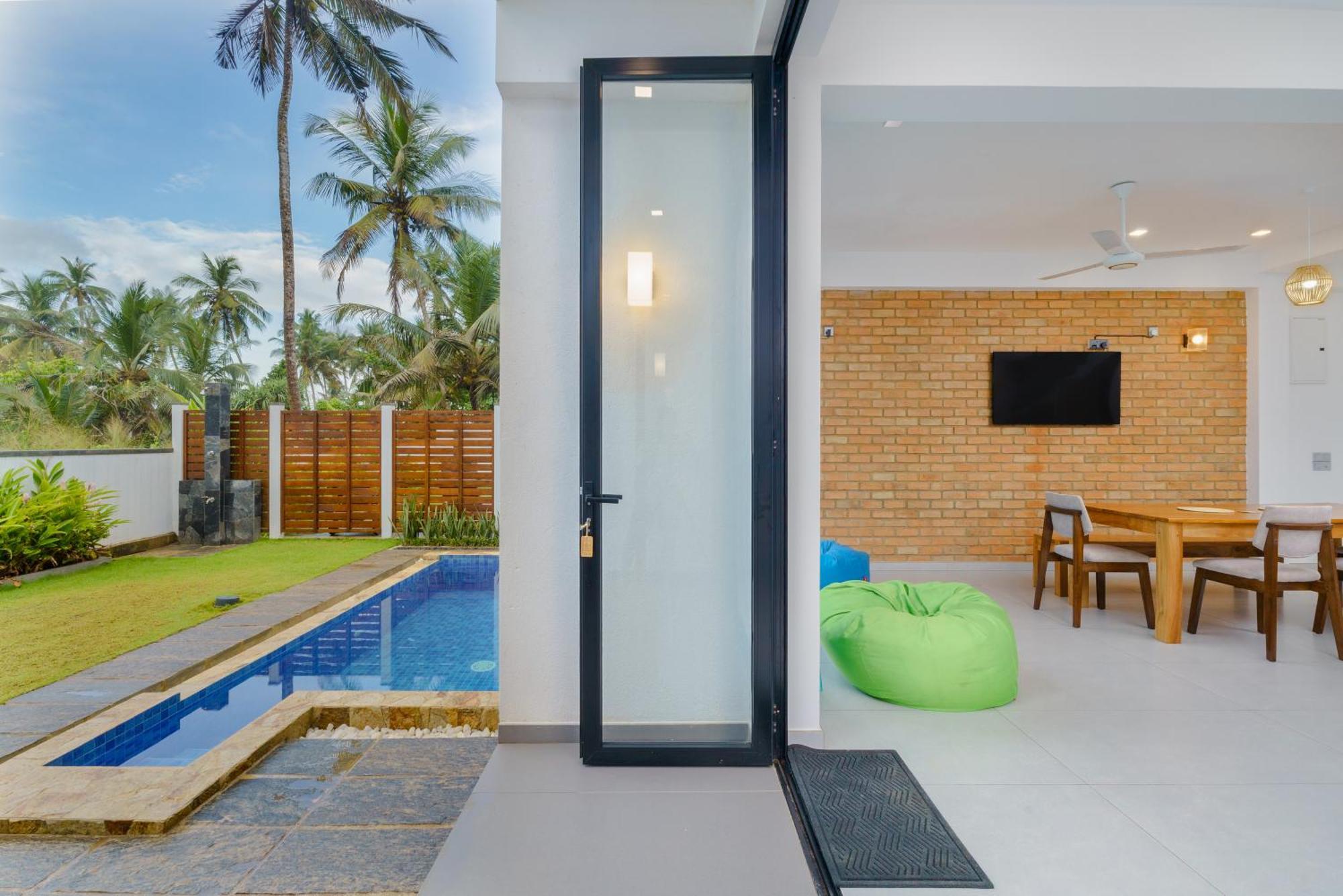 Kaas Villas - Entire Two Bedroom Villa With Private Pool & Garden 디크웰라 외부 사진