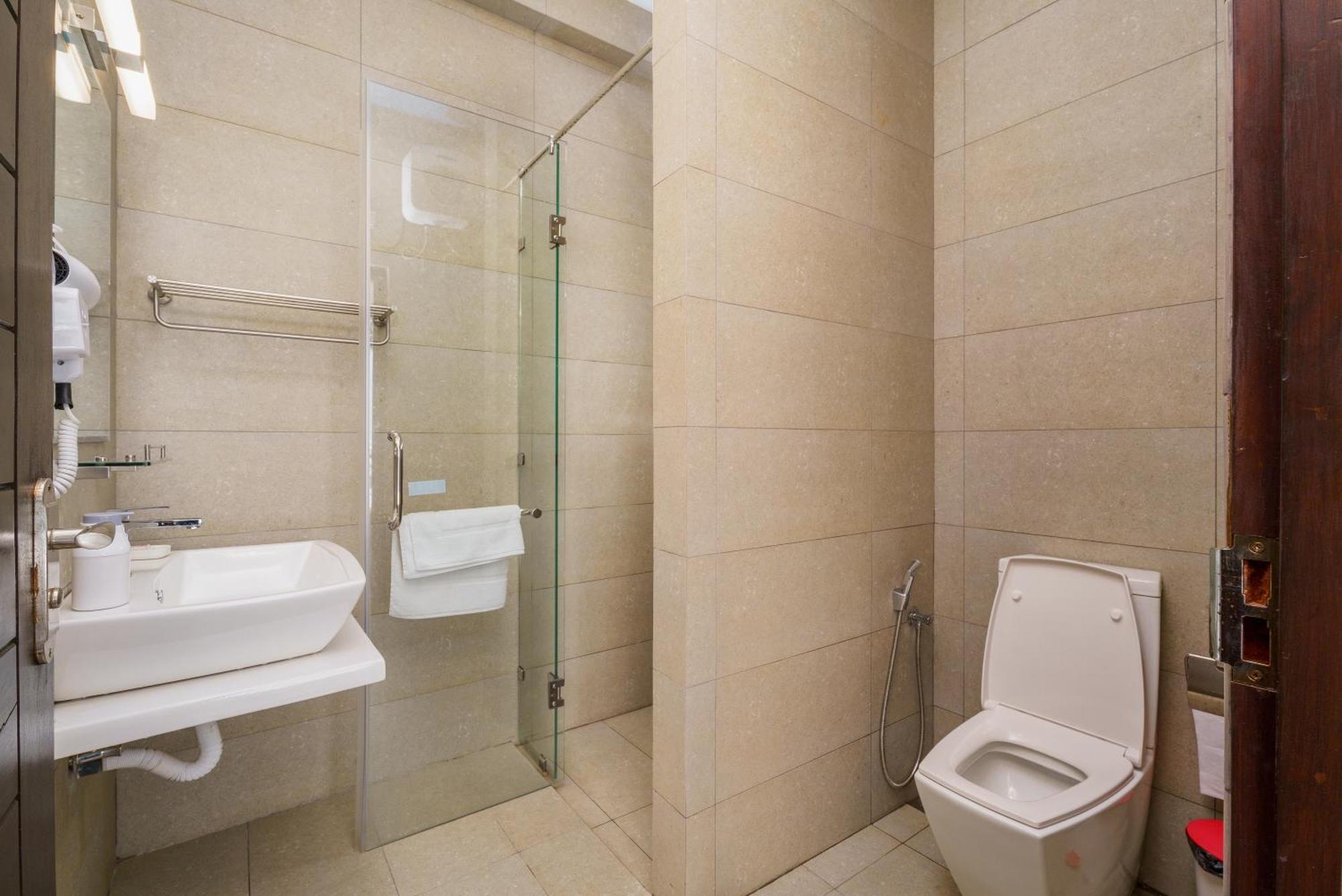 Kaas Villas - Entire Two Bedroom Villa With Private Pool & Garden 디크웰라 외부 사진